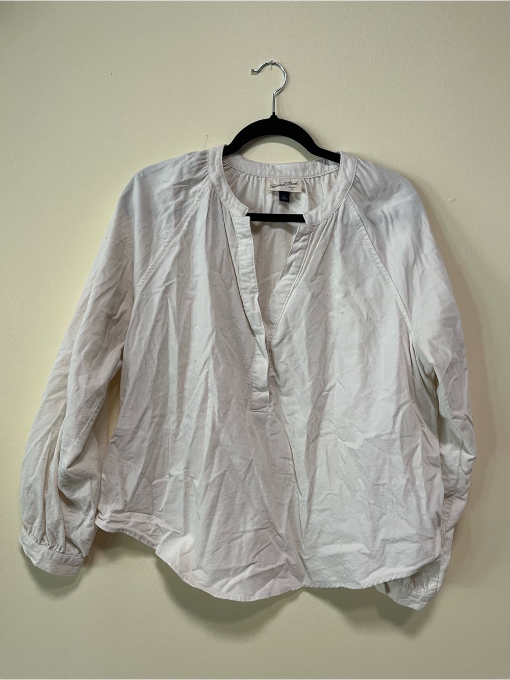 cream ribbed flowy top